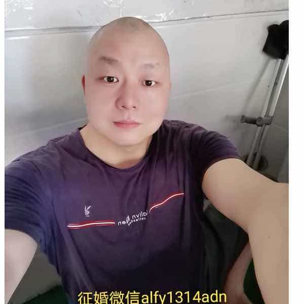 45岁岁湖南单身帅哥 - 贺州吉缘网